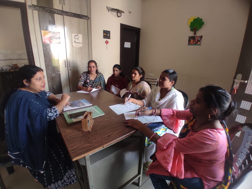 Santhusta training photograph; Jhunjhunu-specific photograph to be supplied